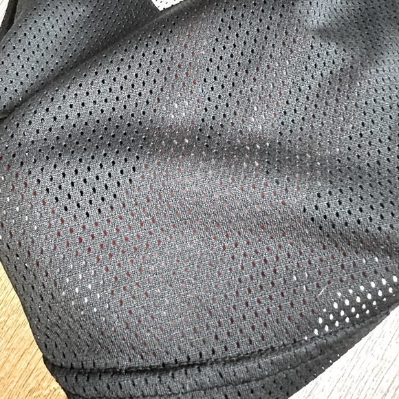 Like brand new Mesh Crop Top + Sport bra from Vanquish - Picture 2 of 4